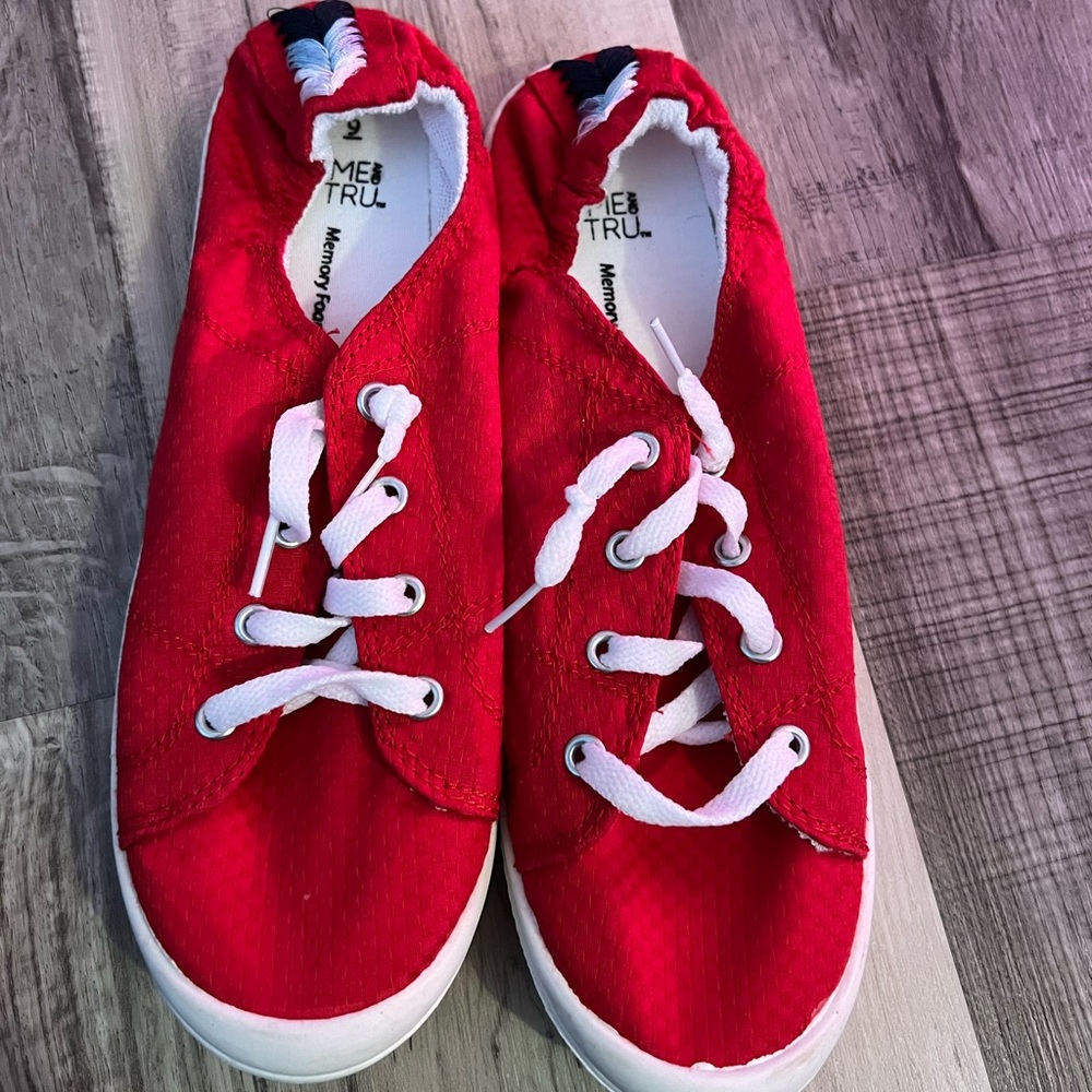 Time & Tru, size 9, worn once